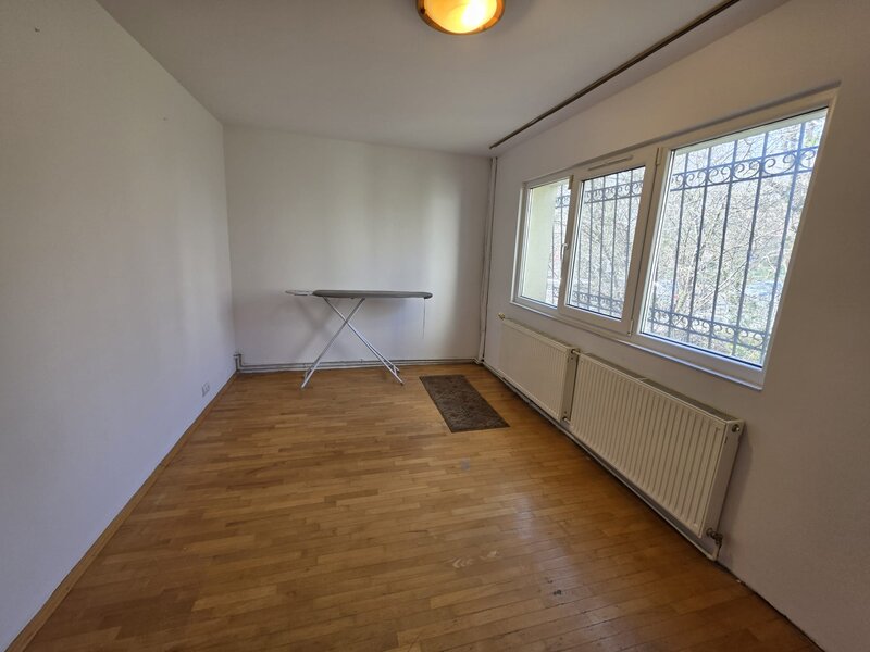 Titan, parc Titani, Burdujeni